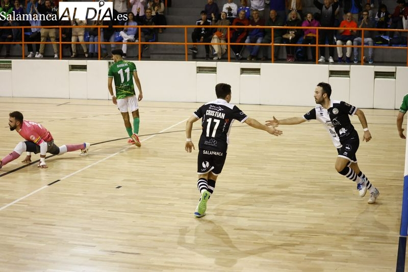 Unionistas FS se lleva un derbi lleno de ambiente en La Alamedilla ante el Piensos Durán Albense (4-2)