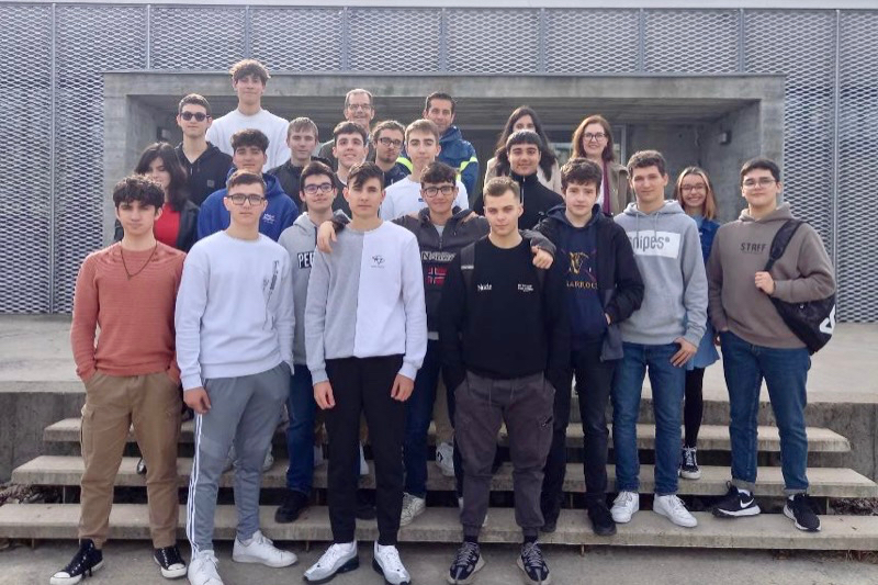 Un total de 25 alumnos de bachiller tecnológico visitan la planta de Bioetanol de Babilafuente dentro del tour Fundación Princesa de Girona