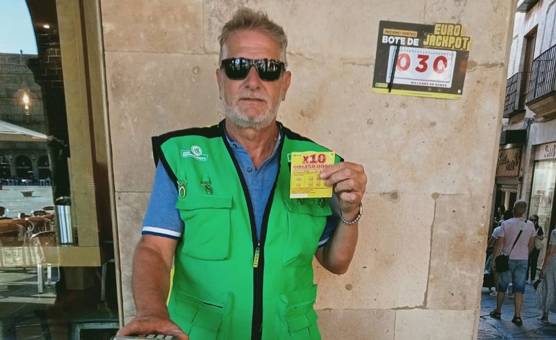 Un cupón vendido en la Plaza Mayor de Salamanca deja un premio de 35.000 euros