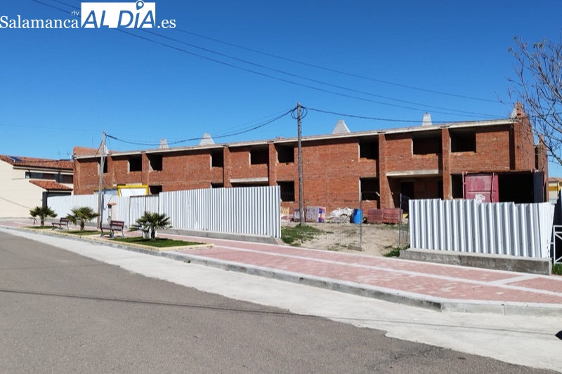 El PSOE lleva la finalización de las viviendas de Camineros a la Comisión autonómica