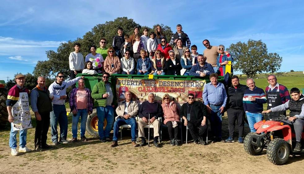 La Peña Puerta del Desencierro disfruta de una comida campera