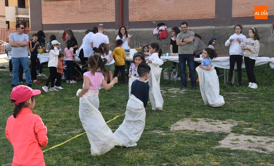 La AMPA del Colegio Miróbriga pone colofón al trimestre con una sesión de juegos tradicionales