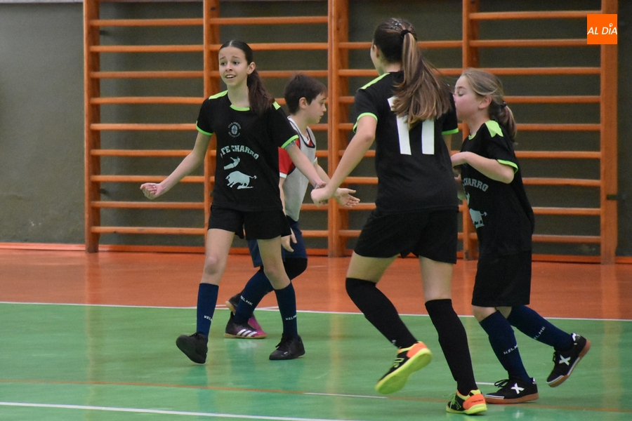 #M | 11-12 MAR | El equipo Femenino del III Columnas remonta el derby alevín de los Juegos Escolares