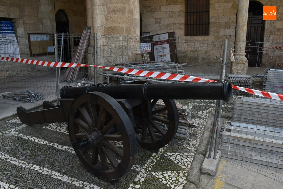 Retornan tras el Carnaval los cañones de la Plaza y múltiples jardineras