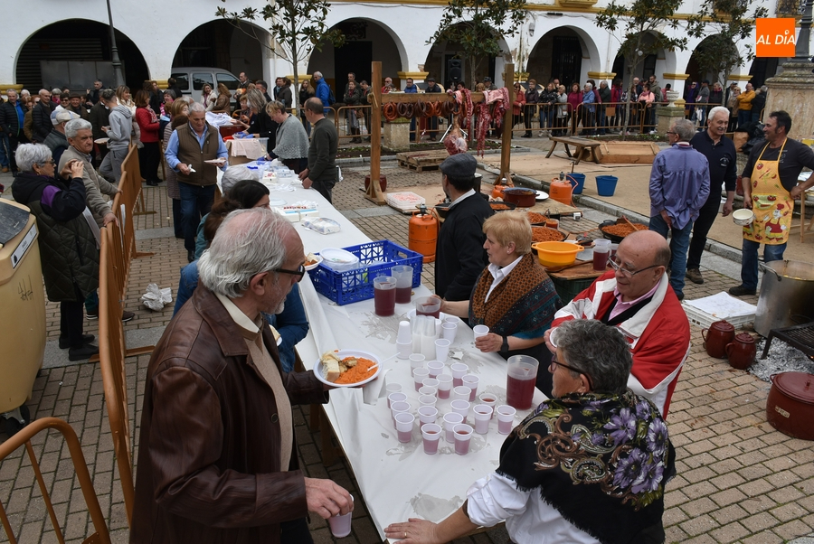 Fiesta y tradición se dan la mano en una edición de la Feria de Botijeros con mucho ambiente