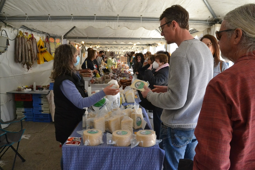Presentadas 30 solicitudes para las 20 plazas disponibles en el Mercado Artesano de Semana Santa