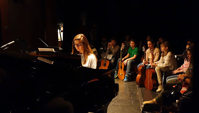 El Teatro del CDS acoge este martes y miércoles dos actuaciones de los alumnos de la Escuela municipal de música