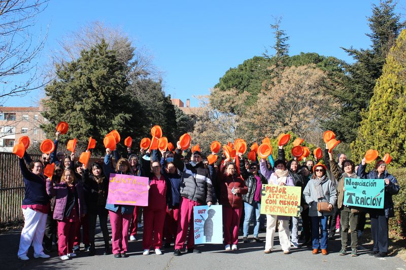 Cuidadores de Servicios Asistenciales convocan una manifestación el próximo 23 de marzo contra una rebaja de categoría profesional