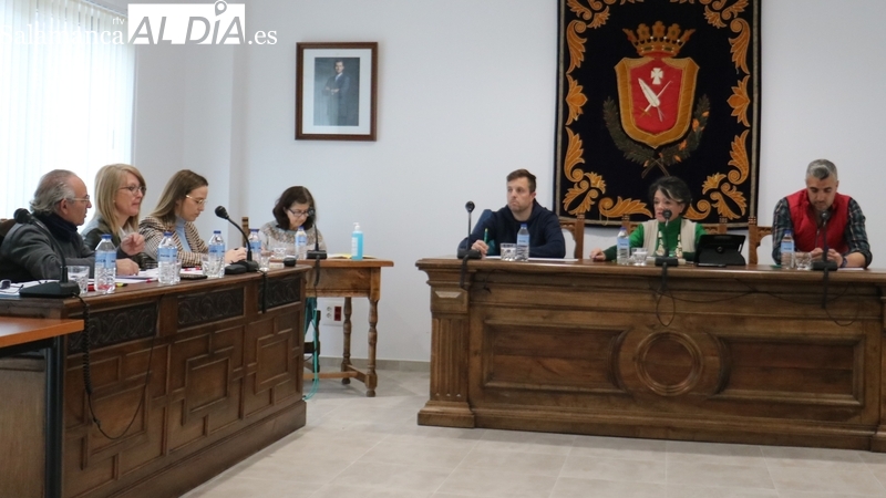 El equipo de Gobierno del Ayuntamiento de Vitigudino mantiene la decisión de suspender el pleno 
