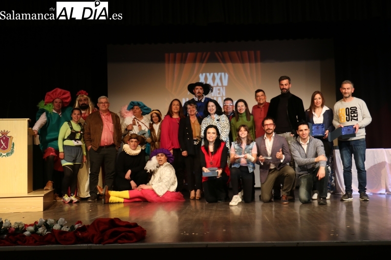 Paraskenia Teatro y Colectivo Telar de Béjar se reparten los principales premios del Certamen de Teatro de Vitigudino