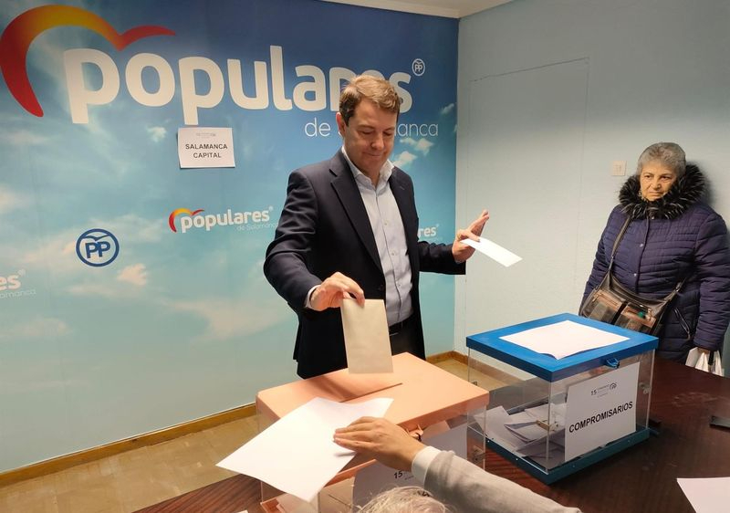 Más de 2.000 afiliados del PP de Salamanca votan a los precandidatos antes del Congreso Provincial