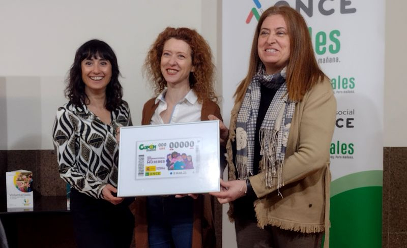 La ONCE reivindica en su cupón del 8 de marzo la eliminación de la brecha salarial