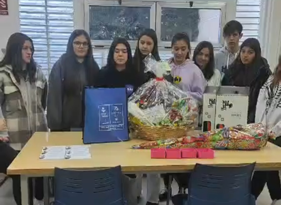 Se busca al ganador de la cesta puesta en juego por alumnos del IES Tierra