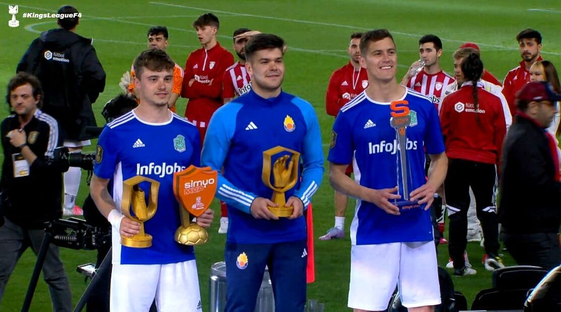 Los trofeos de la Kings League, fabricados en Salamanca