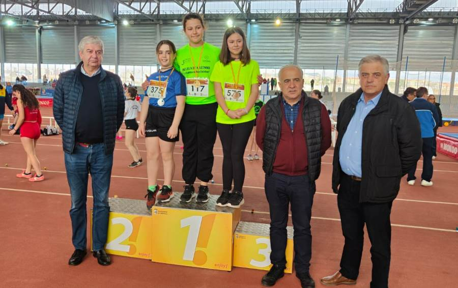 Bronce para Ana Belén Zamarreño dentro de la participación de la Escuela de Atletismo en los JJEE