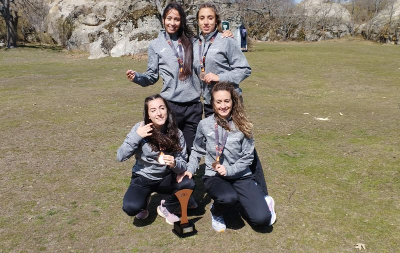 El equipo femenino de la USAL, medalla de bronce en el Campeonato de España Universitario de Campo a Través