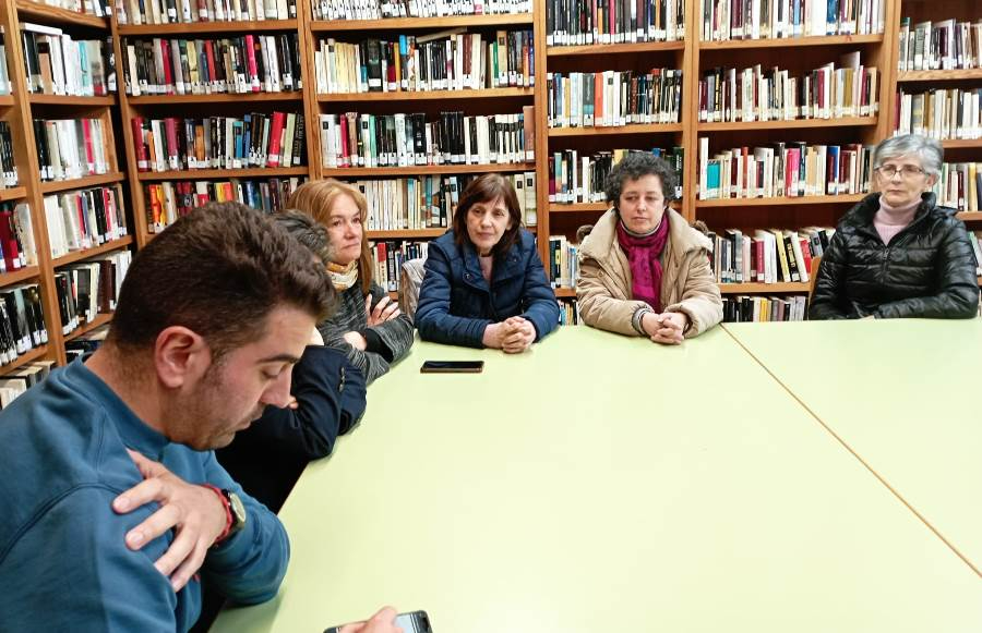 Alberto Galán visita Mirolibro con motivo del Día Mundial de la Poesía