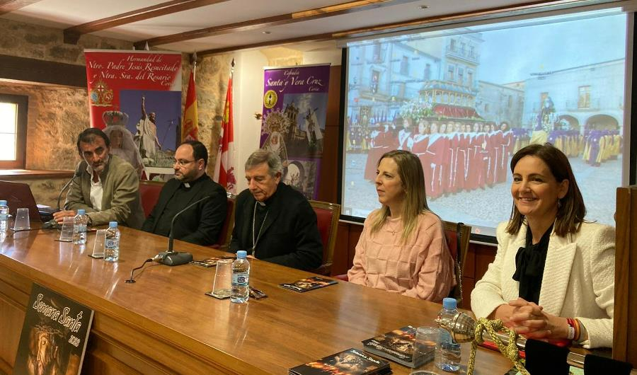 Dada a conocer en Miróbriga la Semana Santa de Coria, con quién queda pendiente hermanarnos