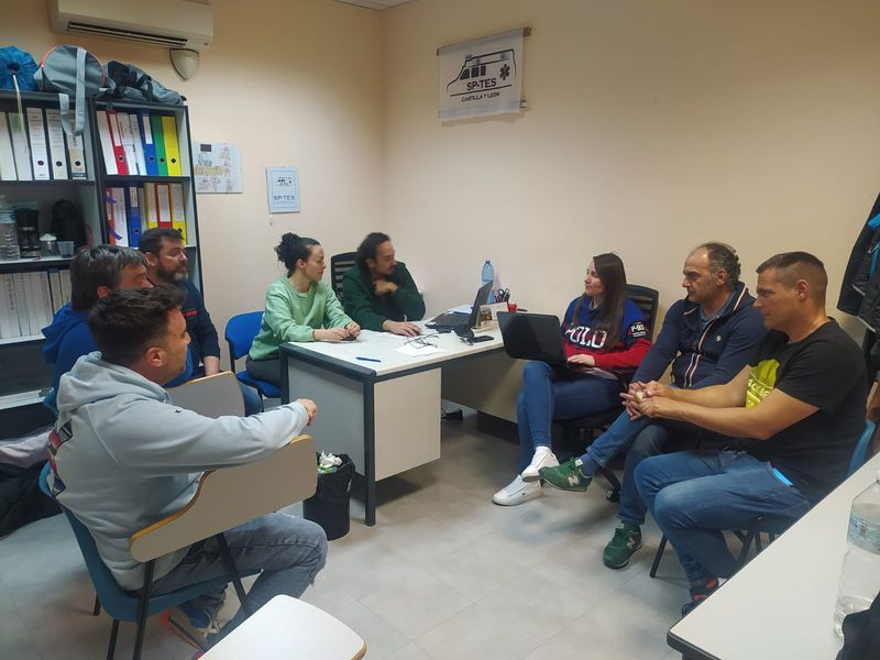 El Comité de Empresas de Ambulancias, tras las primeras horas encerrados: Estamos a la expectativa de que la empresa tenga una reunión con nosotros
