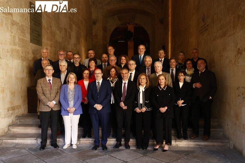 Día feliz para los docentes e investigadores de la USAL que se jubilan este curso