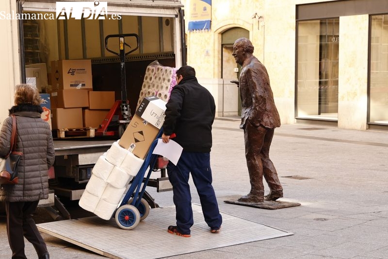 Febrero deja un leve descenso del paro en Salamanca