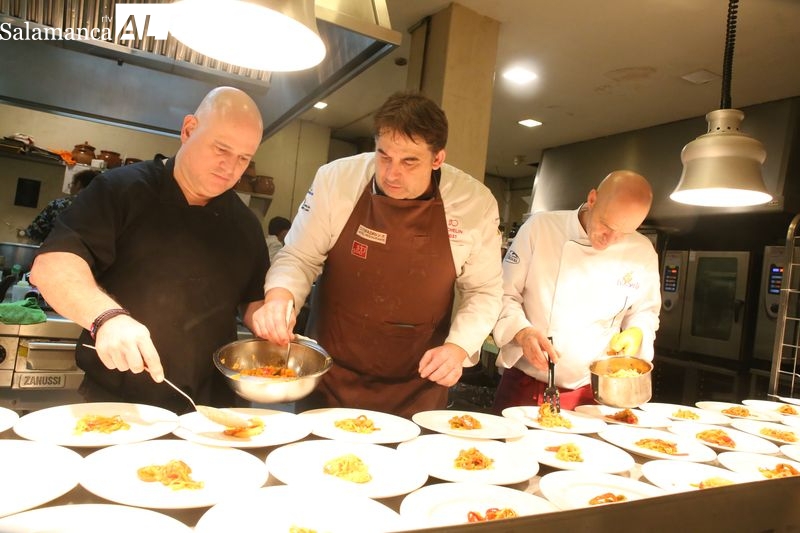 ‘Aunque es de noche’ recauda 15.000 euros para la exposición ‘Artis Momentum’