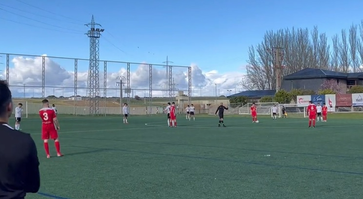 Denuncian xenofobia, racismo y machismo desde el Salamanca UDS durante un partido de juveniles con el Navega 