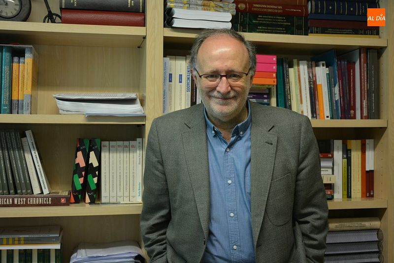 Conferencia de Mariano Esteban de Vega sobre la guerra de Ucrania en el Liceo