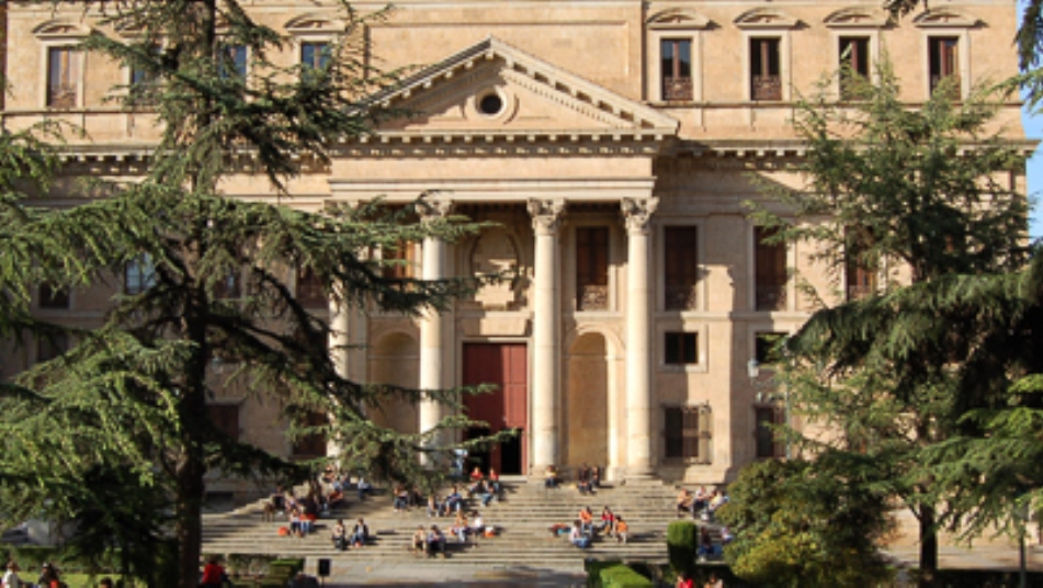 La Facultad de Filología acoge una conferencia de Antonio Muñoz Molina, escritor y miembro de la Real Academia Española