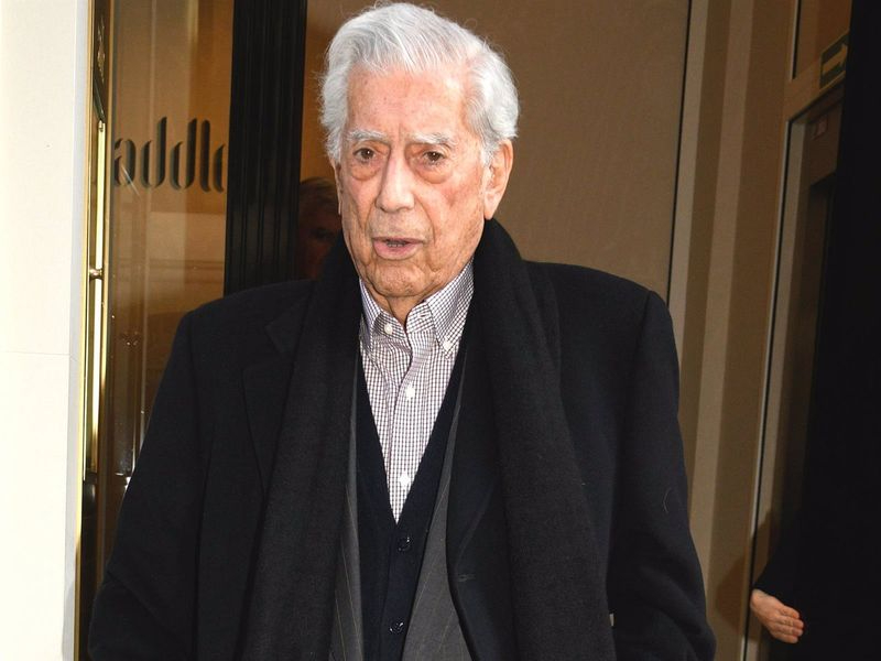 Así ha celebrado su 87 cumpleaños Mario Vargas Llosa en su Perú natal