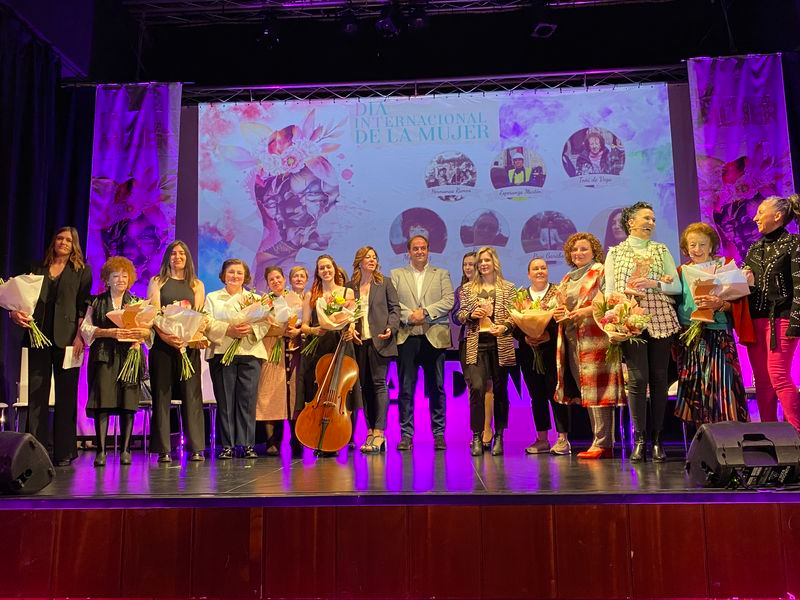 Guijuelo homenajea a sus Mujeres Sobresalientes