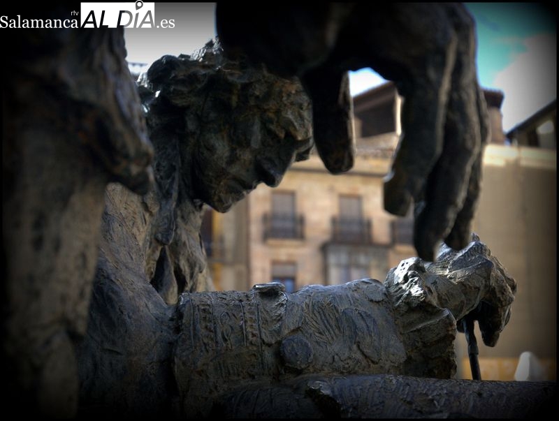 El trazo de la Plaza Mayor: Alberto Churriguera y su escultor, Fernando Mayoral
