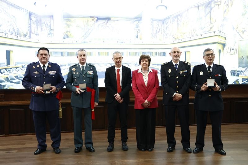 Medallas de la USAL para las Fuerzas Armadas, Policía Nacional, Guardia Civil y Policía Local
