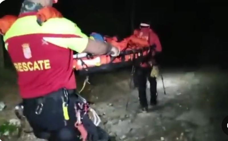 El VÍDEO del complicado rescate de una herida en la Sierra de Gredos