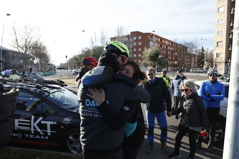 El eterno recuerdo del mundo del ciclismo a la joven Estela Domínguez tras su adiós