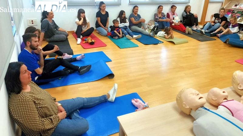 Lumbrales acoge un interesante y práctico taller de primeros auxilios y RCP