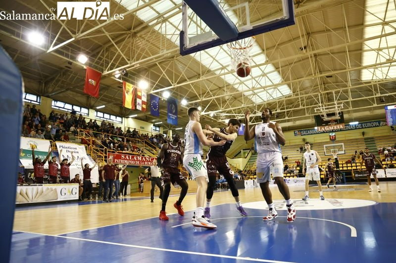 El CB Tormes cae en Algeciras y necesita la épica para salvarse al no depender de sí mismo (82-74)