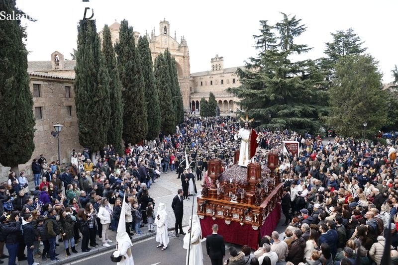 Emocionante procesión de Jesús de la Rendición