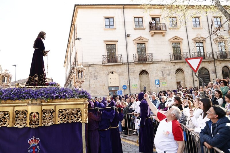 Devoción por ver a Jesús Rescatado y Nuestra Señora de Las Angustias en las calles salmantinas