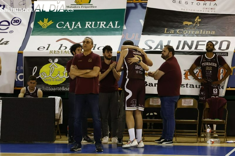Óscar Núñez siembra la duda de su futuro en el CB Tormes: Lo importante es el club, no yo