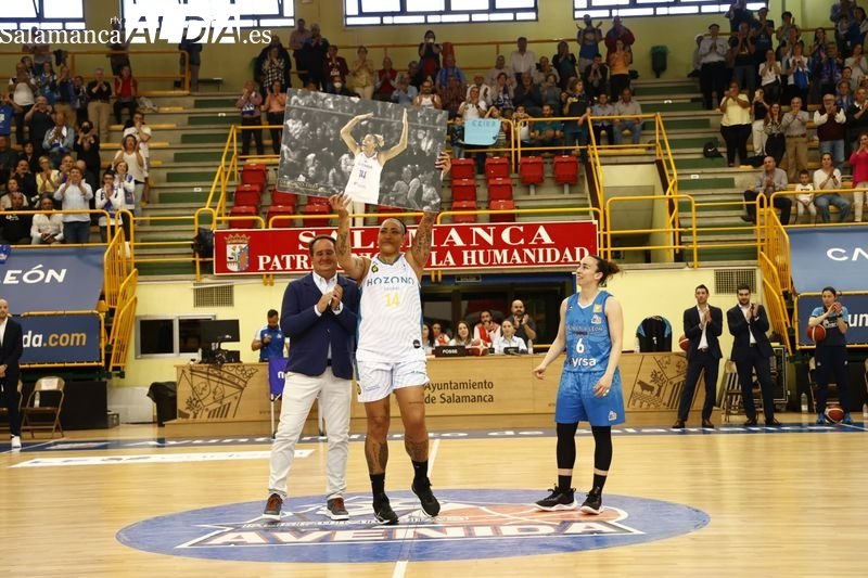 Emocionante despedida a Erika de Souza en su querida Salamanca