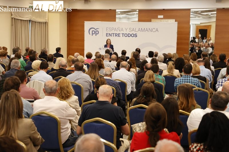 Cuca Gamarra clausura junto a Mañueco y a Carbayo la Convención de candidatos del PP de Salamanca