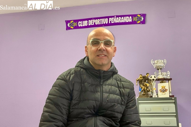 Emotiva despedida de Carlos Leonardo al CD Peñaranda