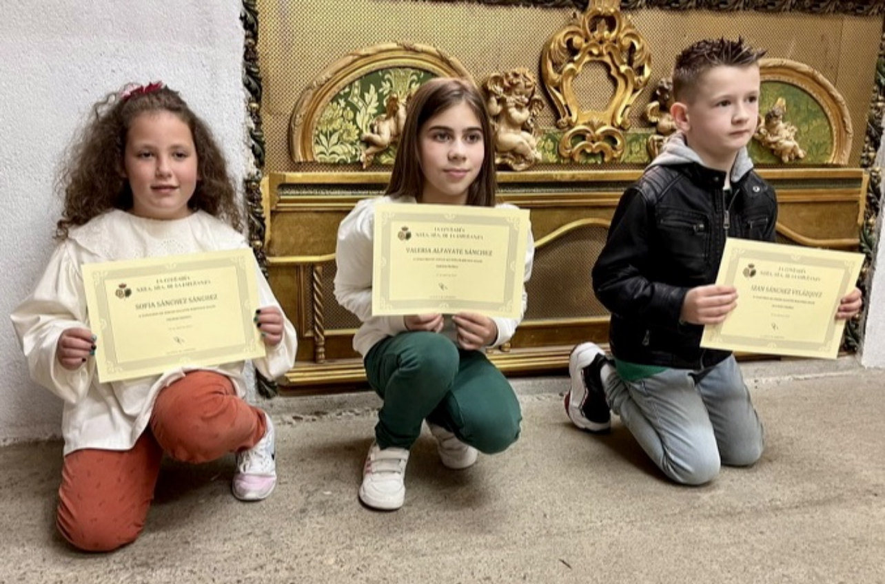 La cofradía Nuestra Señora de la Esperanza entrega los premios de su II Concurso de dibujo