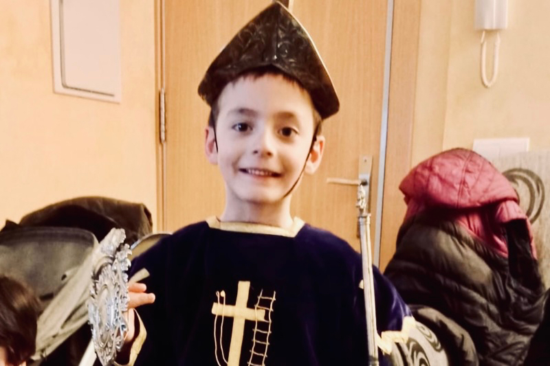 Adrián Sánchez, el pequeño San Miguel que anunciará al Resucitado en Peñaranda dentro de una tradición única en España