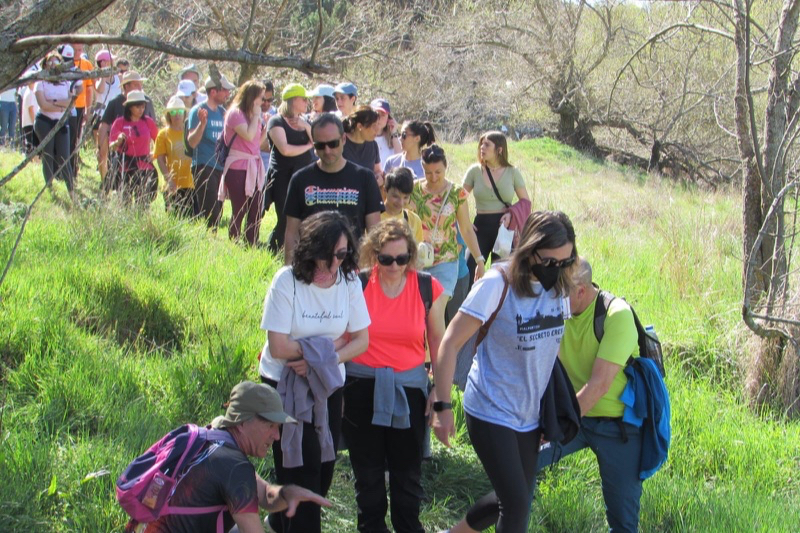 Cerca de 250 personas participan en Malpartida en la marcha solidaria de Aspaym Castilla y León