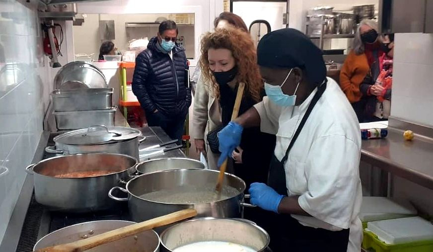 En marcha el proceso para licitar el servicio de comida a domicilio en Salamanca