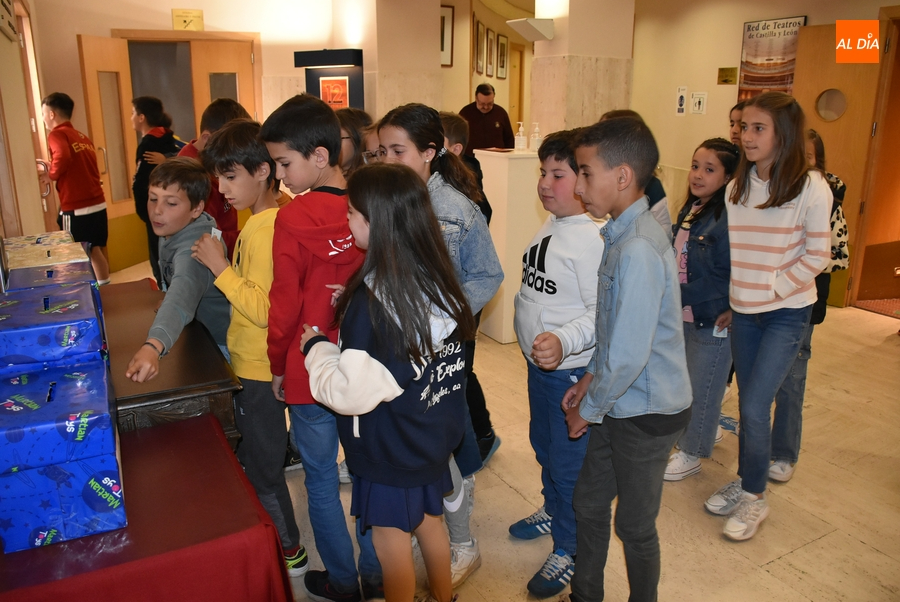 Alumnos de San Francisco y Misioneras-Santa Teresa se suman al EDUCAFICEE