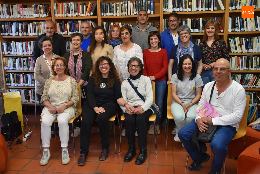 La Biblioteca Municipal festeja el Día del Libro con una lectura colectiva