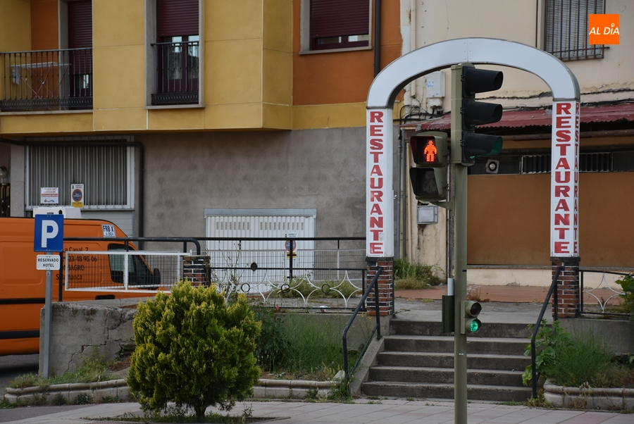 Ciudad Rodrigo dice adiós a las emblemáticas cabinas de Telefónica